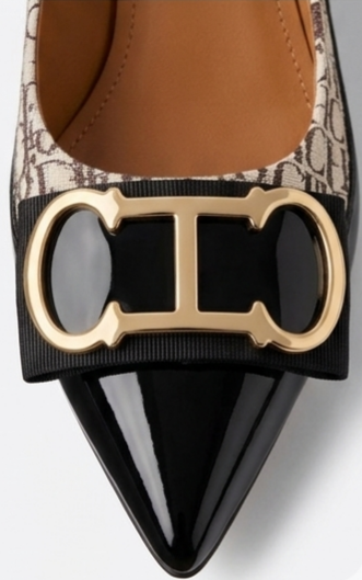 Luxurious gold women’s heels