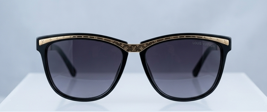 L&V Glasses