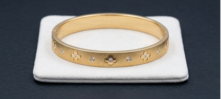 Gold Stainless steel bracelet