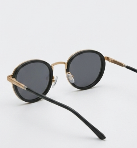 Black/golden Glasses