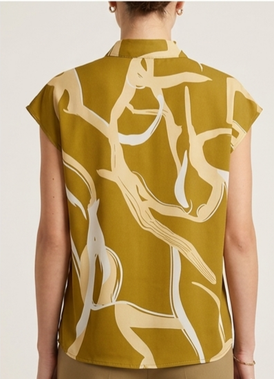 Short sleeve blouse