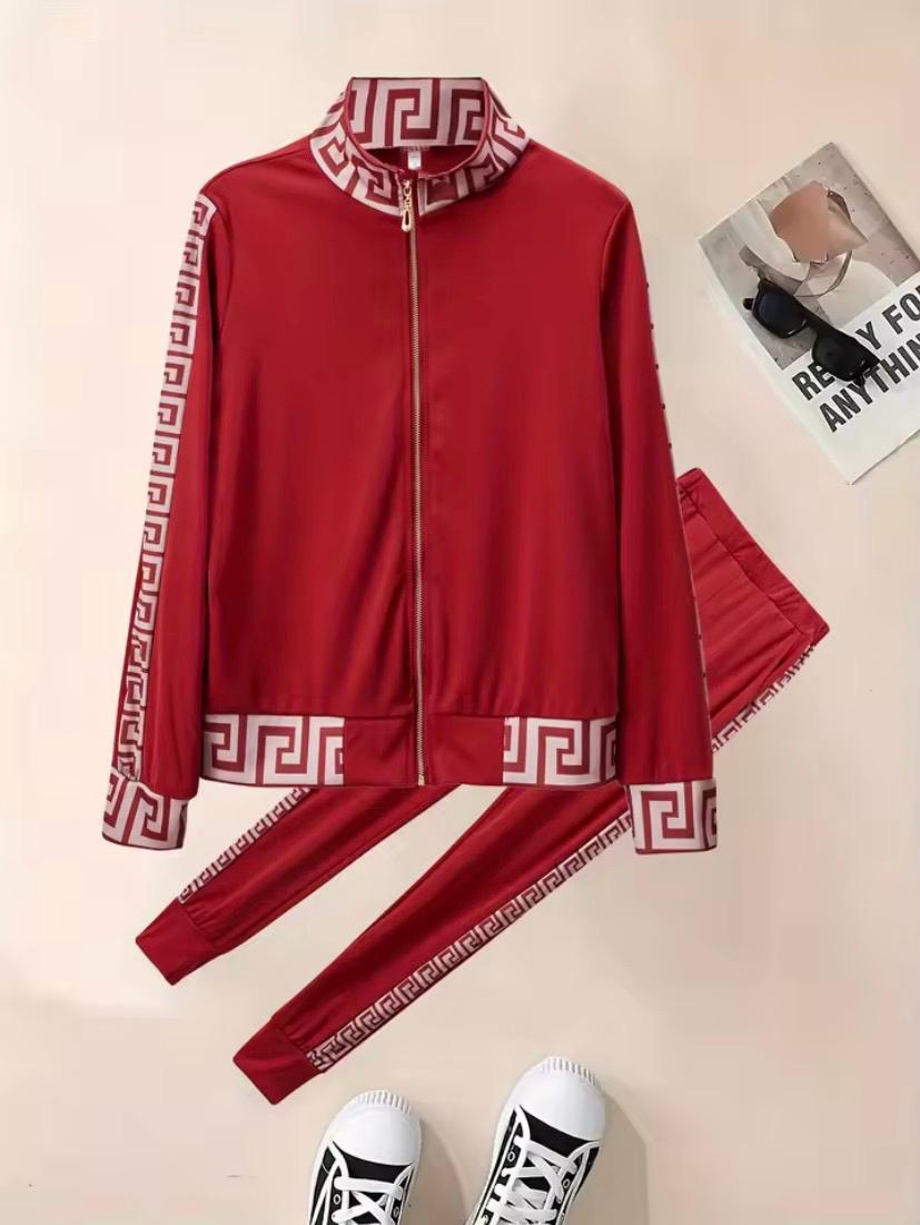 Two-Piece Tracksuit Set – Casual & Sport Style