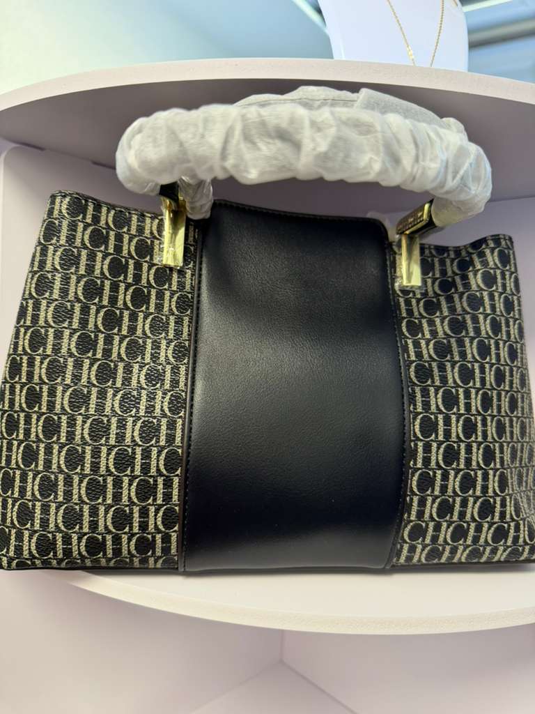 Patterned Shoulder Bag – Modern & Statement Design